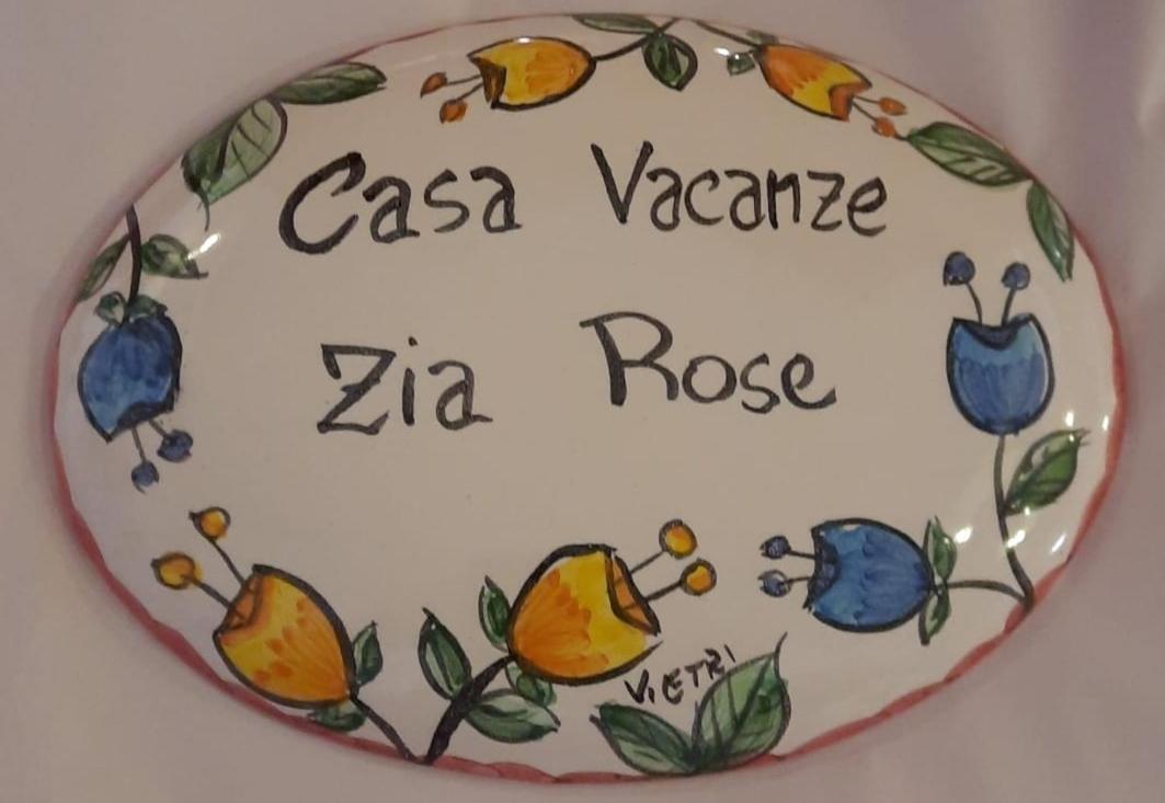 Casa Vacanze Zia Rose Неаполь Экстерьер фото